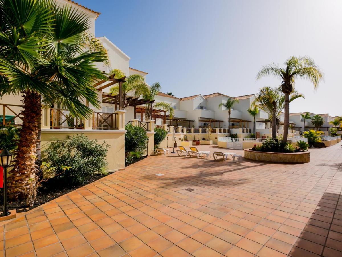 22 Golf Resort Beautiful And Comfy Лос Кристианос Экстерьер фото