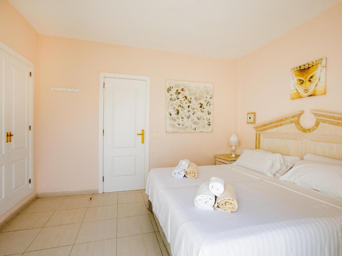 22 Golf Resort Beautiful And Comfy Лос Кристианос Экстерьер фото